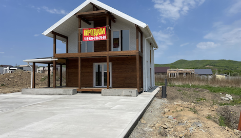 Продается двухэтажный дом в пос. Соловей-Ключ в Надеждинском районе